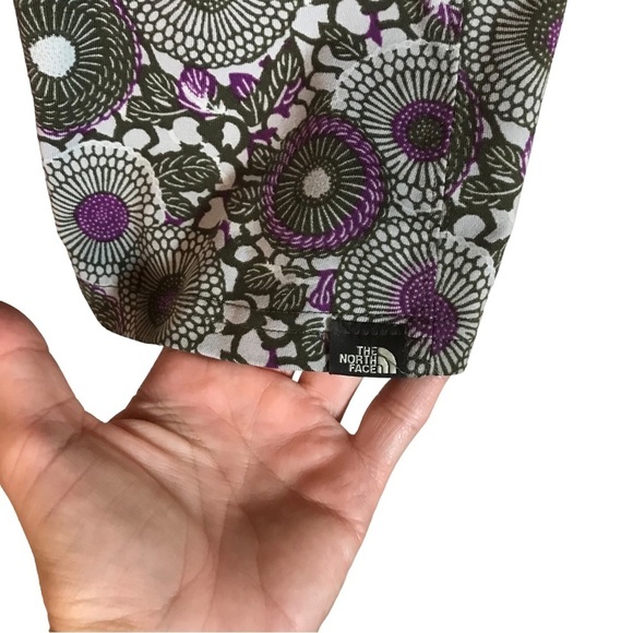 The North face women’s cap sleeve V-neck  activewear top size M sleeveless - Picture 5 of 9